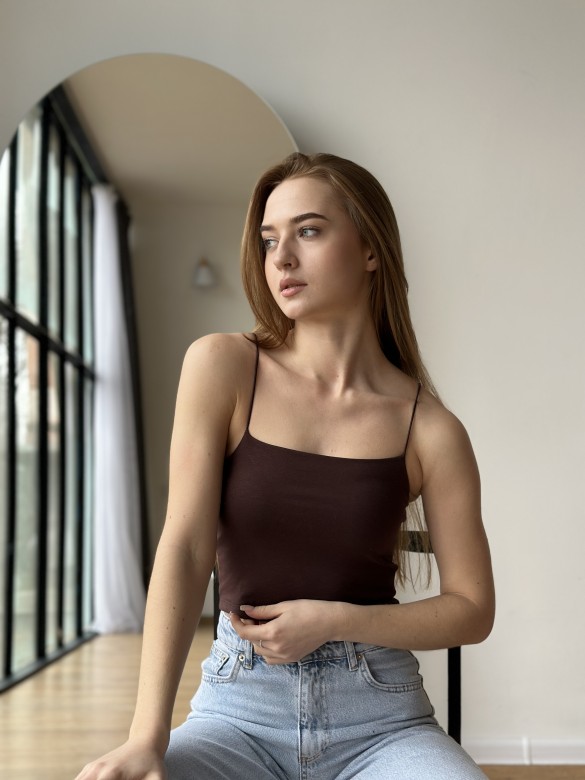 Топ Zechka коричневий