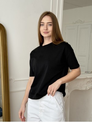 Футболка чорна 3683 