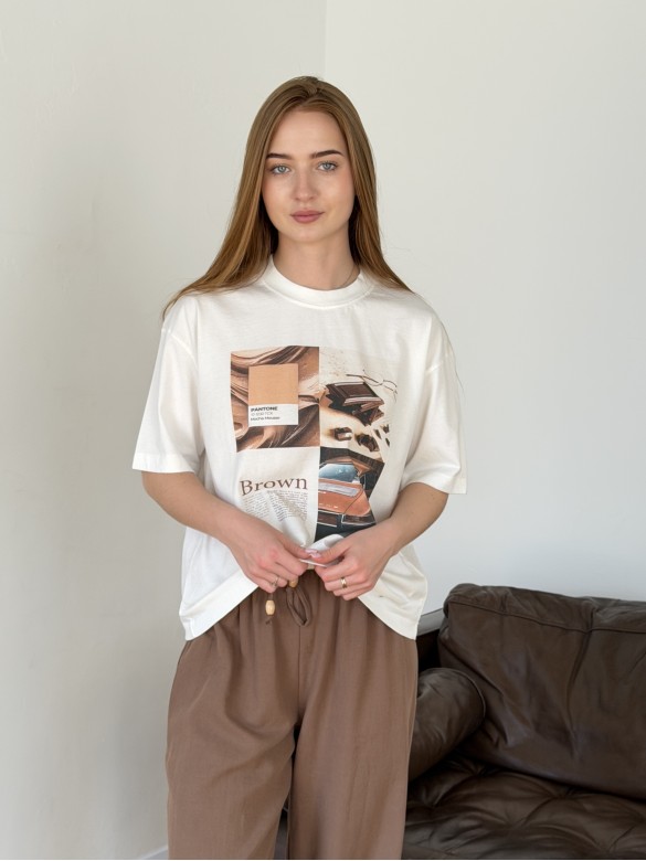 Футболка молочна "Pantone Brown"		
